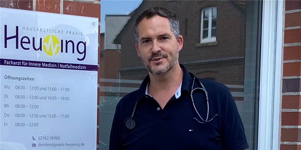Dorstener Arzt Klaus Heuwing erklärt, wozu der neue Corona-Impfstoff gut ist Dr. Klaus Heuwing hat im Juli die Arztpraxis an der Alleestraße 10 in Dorsten übernommen.