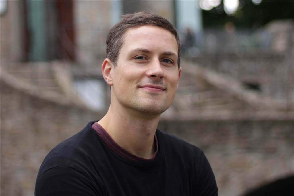 „Es muss auch unproduktive Zeiten geben“ - So geht Homeoffice richtig Dr. Nils Backhaus arbeitet im Fachbereich Wandel der Arbeit der Bundesanstalt für Arbeitsschutz und Arbeitsmedizin in Dortmund.