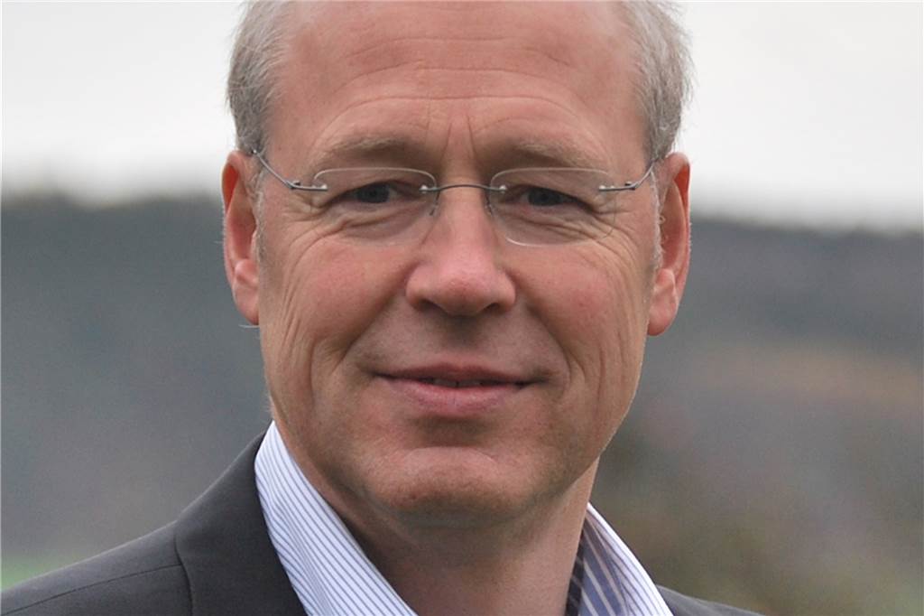 Vier neue Top-Manager für Dortmunds Unternehmen - was erwartet sie? Dr. Rainer Wallmann soll Hauptgeschäftsführers der Entsorgung Dortmund (EDG) werden.