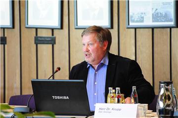 Dr. Ralf Krupp in der Sondersitzung des Umweltausschusses der Stadt Gronau am 11. Juni