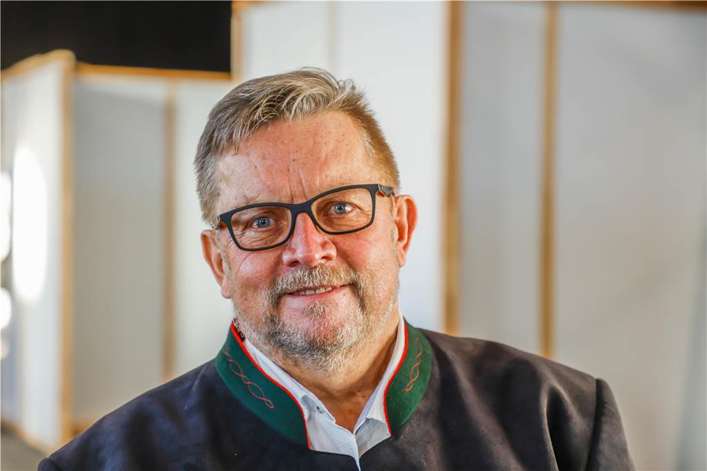 Impfzentrum wehrt sich gegen Gerücht: „Vitamin B hilft hier nichts“ Dr. Reinhard Büker ist der Medizinische Leiter des Impfzentrums in Dortmund.