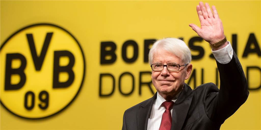 Reinhard Rauball dankt ab - BVB-Präsident nennt Gründe für seine Entscheidung Dr. Reinhard Rauball hebt die Hand.