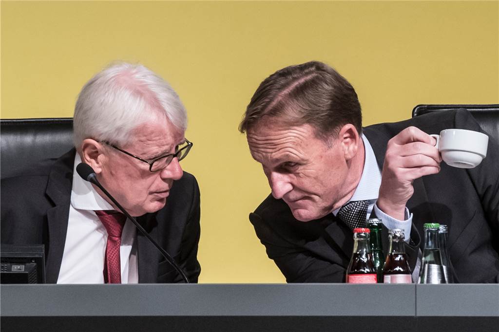 Grußworte zum 60. Geburtstag: Das wünschen Klopp und Hoeneß BVB-Jubilar Watzke Dr. Reinhard Rauball sagt über Hans-Joachim Watzke: „Immer verlässlich, voller Vertrauen und die Dinge anpackend.“