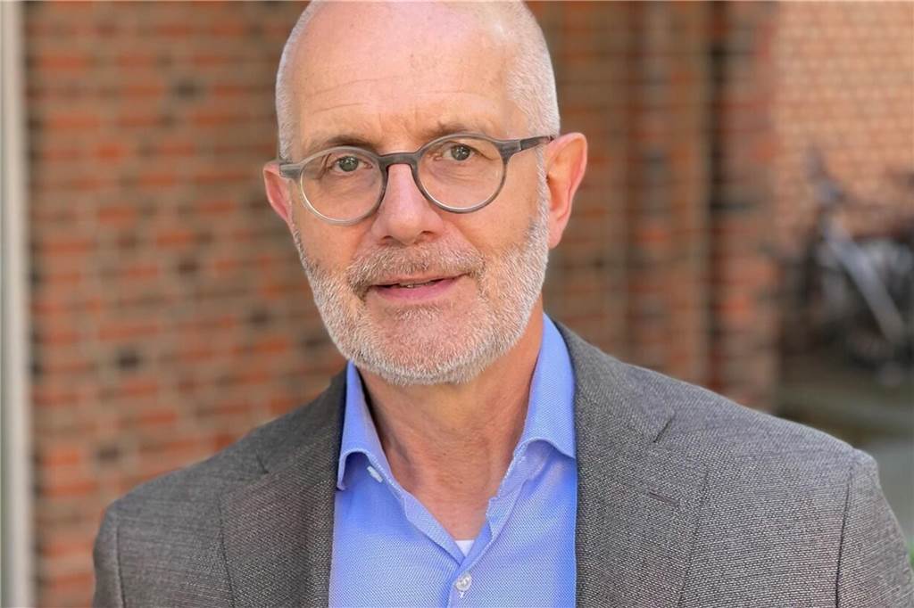 Dr. Siegbert Panteleit unterstützt die Stadt dabei, den Wochenmarkt attraktiver zu gestalten.