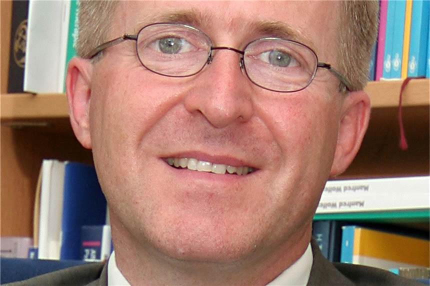 Einfach traurig oder tief depressiv? Psychiater hilft Donnerstag online Dr. Thomas Finkbeiner ist Chefarzt des Knappschaftskrankenhauses Lütgendortmund. Er ist Fachmann für Depressionen und wird bei einem Online-Vortrag darüber informieren.