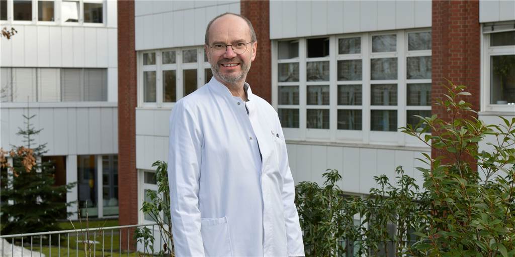 Krankenhaus-Direktor schlägt Alarm: Notaufnahme in Dorsten am Wochenende oft überlastet Dr. Wilhelm Gross-Weege ist Ärztlicher Direktor im St.-Elisabeth-Krankenhaus