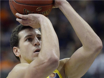 Dragan Milosavljevic war erfolgreichster Werfer gegen medi Bayreuth. Foto: Maurizio Gambarini