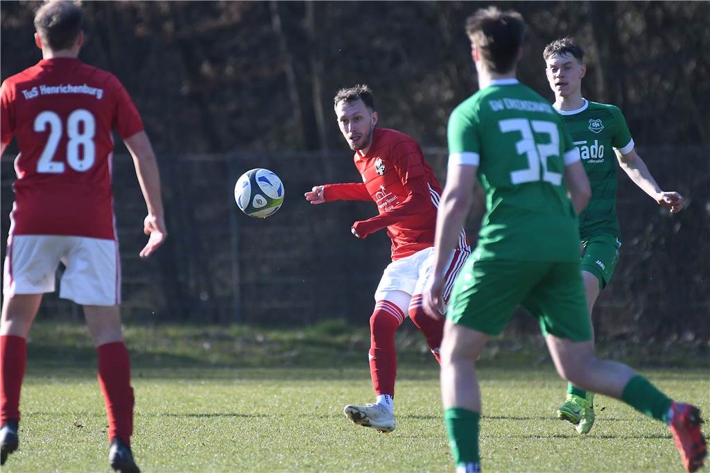 Drama in der Nachspielzeit. Der TuS Henrichenburg trifft spät und dreht damit das Spiel gegen GW Erkenschwick.