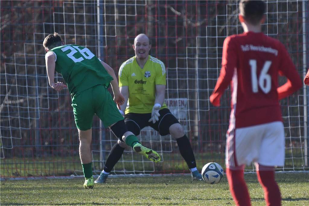 Drama in der Nachspielzeit. Der TuS Henrichenburg trifft spät und dreht damit das Spiel gegen GW Erkenschwick.