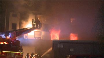 Drei Menschen sind bei dem Wohnungsbrand an der Kaiserstraße verletzt worden.