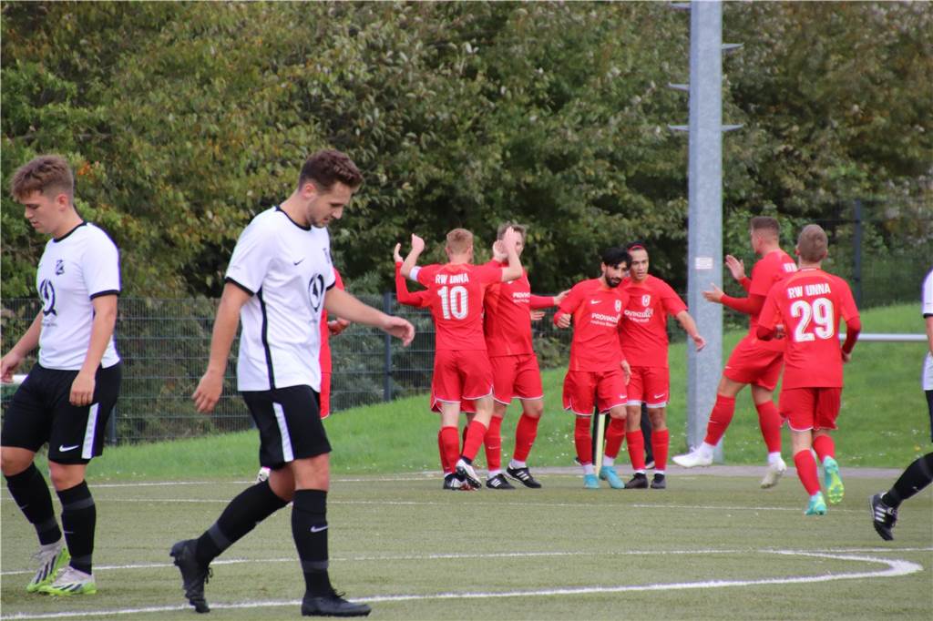 Irres 3:3 zwischen RW Unna und SV Frömern: Eugene Broschat vergibt Elfer in der Nachspielzeit Dreimal ging RW Unna in Führung.