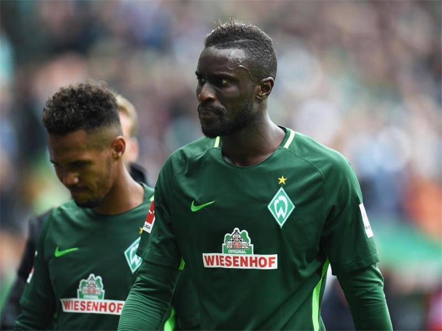 Werder droht erneut der Ausfall von Sané Droht bei Werder Bremen erneut auszufallen: Lamine Sané (r). Foto: Carmen Jaspersen