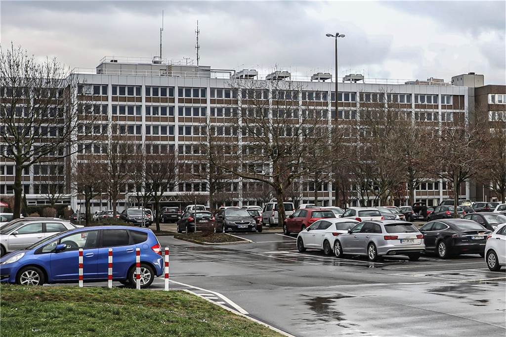 Diese drei Topjobs in städtischen Unternehmen hat Dortmund zu vergeben DSW21 sucht einen Verkehrsvorstand, der die Digitalisierung im Bus- und Bahnangebot weiter vorantreibt.