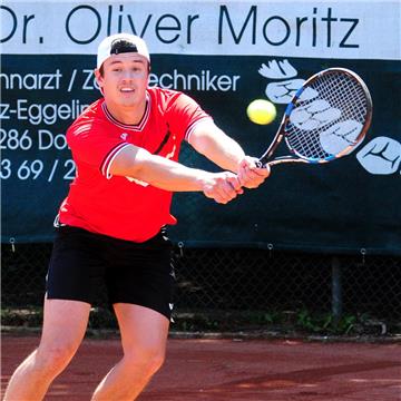 DTC-Spieler Alex Mannapov gewann sein Einzel gegen Routinier Dirk Buers deutlich.