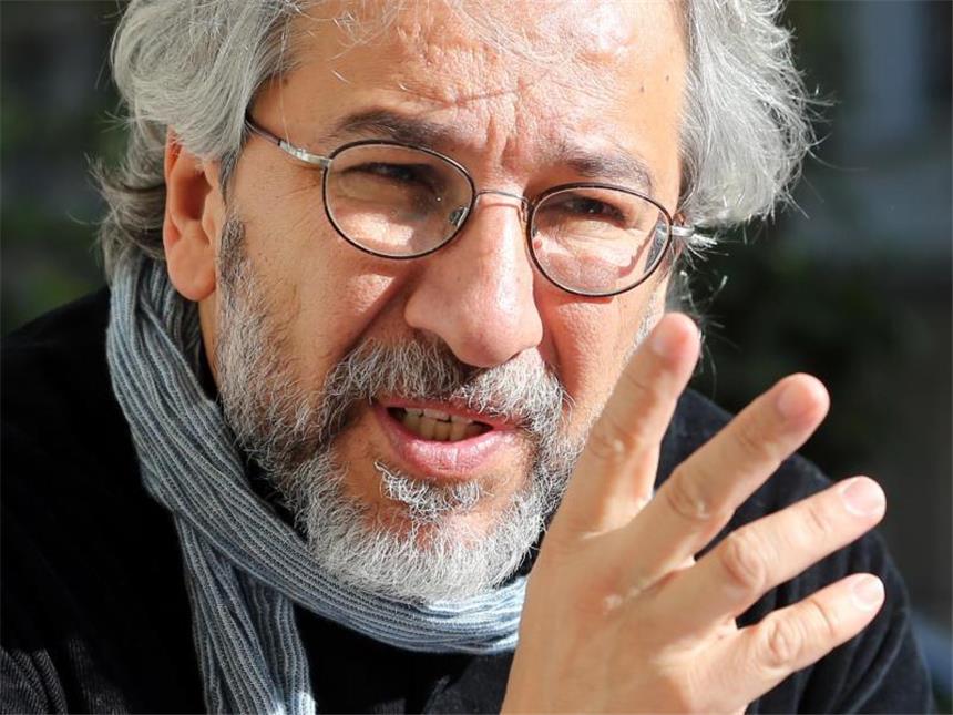 Merkel: Vorgehen gegen türkische Journalisten "alarmierend" Dündar: "Besorgt sein hilft uns türkischen Journalisten nicht." Foto: Wolfgang Kumm