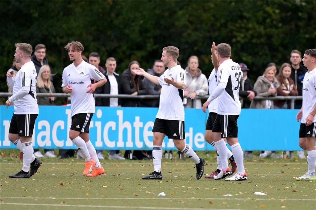 Durch ein Tor in der Nachspielzeit sicherte sich der BV Lünen im Derby beim VfB Lünen noch einen Punkt.