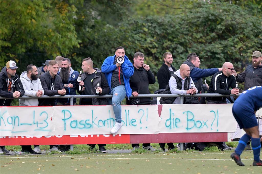 Durch ein Tor in der Nachspielzeit sicherte sich der BV Lünen im Derby beim VfB Lünen noch einen Punkt.