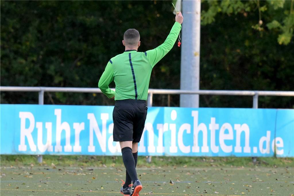 Durch ein Tor in der Nachspielzeit sicherte sich der BV Lünen im Derby beim VfB Lünen noch einen Punkt.