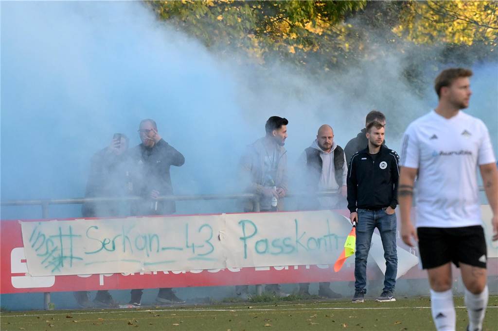 Durch ein Tor in der Nachspielzeit sicherte sich der BV Lünen im Derby beim VfB Lünen noch einen Punkt.