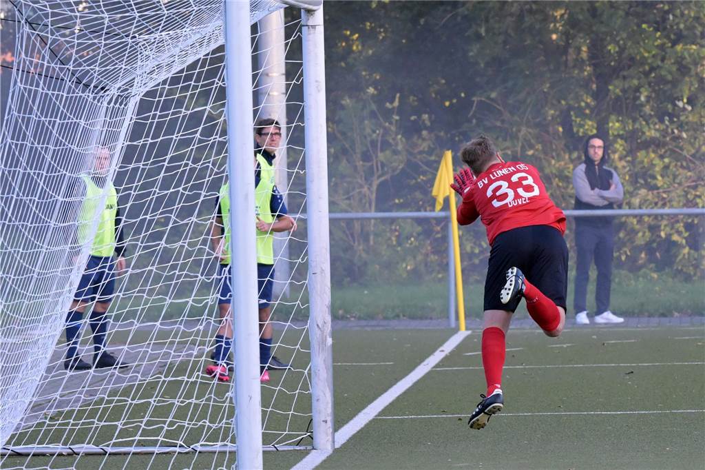 Durch ein Tor in der Nachspielzeit sicherte sich der BV Lünen im Derby beim VfB Lünen noch einen Punkt.