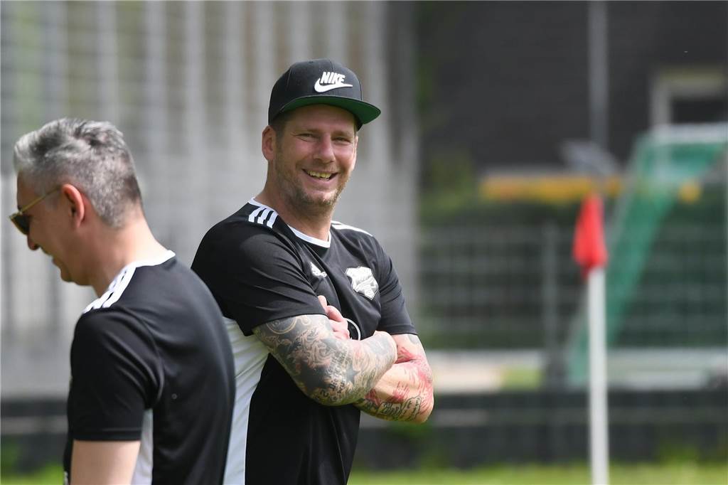 Durch einen 4:1-Sieg gegen die SG Horneburg II bleibt der TuS Henrichenburg III in der Kreisliga C4 Recklinghausen Zweiter mit Aufstiegs-Chance.
