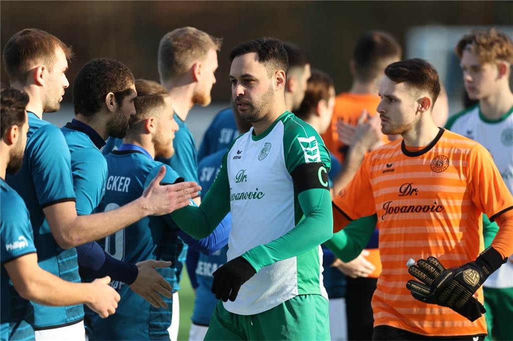 Durch jeweils zwei Tore von Kevin Holz und Elvis Shala setzte sich in der Westfalenliga der SV Wacker Obercastrop mit 4:0 gegen den SV Sodingen durch.
