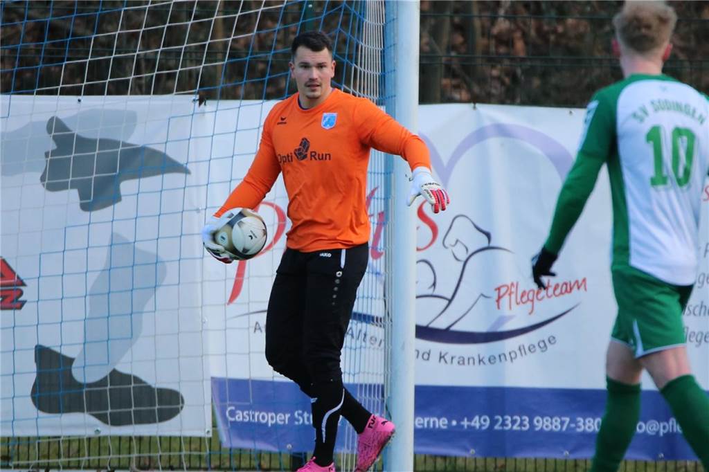 Durch jeweils zwei Tore von Kevin Holz und Elvis Shala setzte sich in der Westfalenliga der SV Wacker Obercastrop mit 4:0 gegen den SV Sodingen durch.
