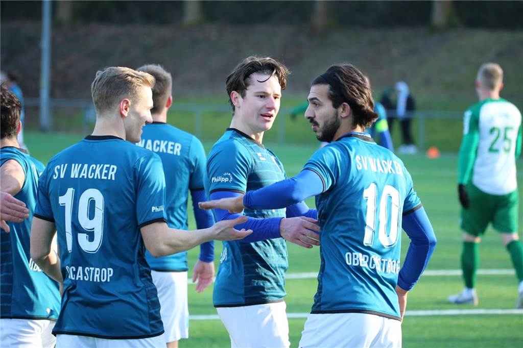 Durch jeweils zwei Tore von Kevin Holz und Elvis Shala setzte sich in der Westfalenliga der SV Wacker Obercastrop mit 4:0 gegen den SV Sodingen durch.