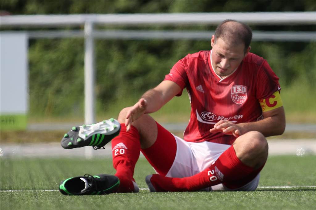 Türkspor-Reserve will nächsten Schritt machen: Anlaufstelle für talentierte Spieler Aydin sitzt auf dem Boden.