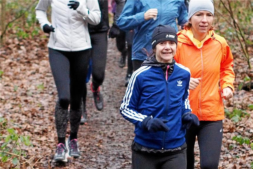 Zum Start der Laufsaison: Das sind die schönsten Strecken in Dorsten DZ-Mitarbeiterin Anke Stöcking (vorne) läuft leidenschaftlich gerne. Sie stellt die schönsten Laufstrecken durch Dorsten vor.