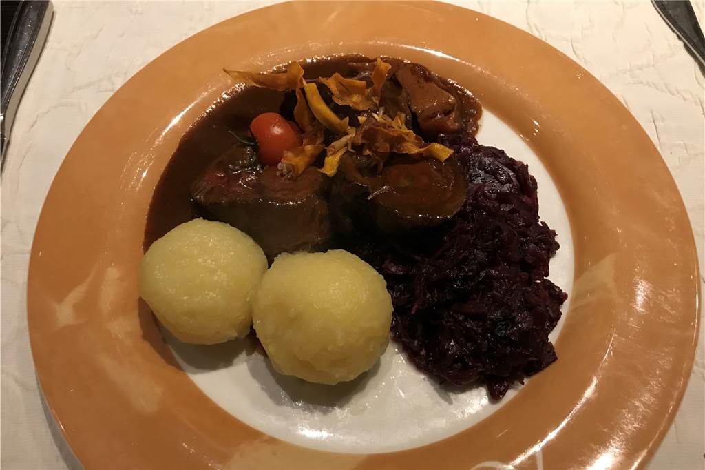 Wer von Westfalen nach Wien will, sollte einen Umweg über den Palmengarten nehmen Echt westfälisch: Die Rinderroulade.