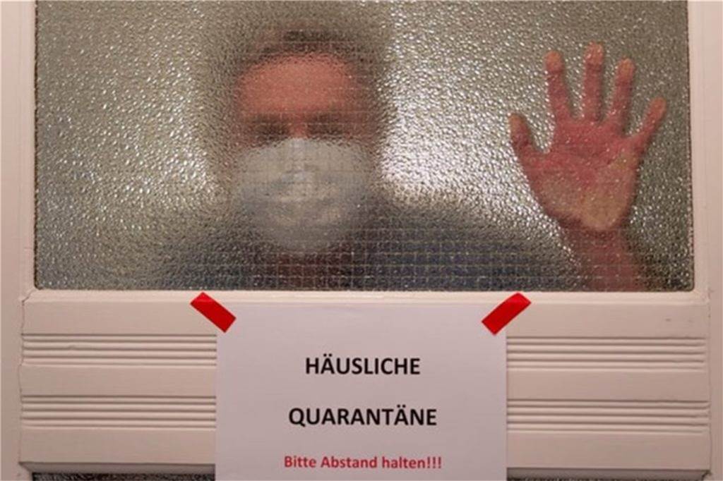 Omikron breitet sich aus: Weitere bestätigte Fälle im Kreis Borken Egal ob Delta oder Omikron: Für Infizierte geht es so oder so in Qurantäne.