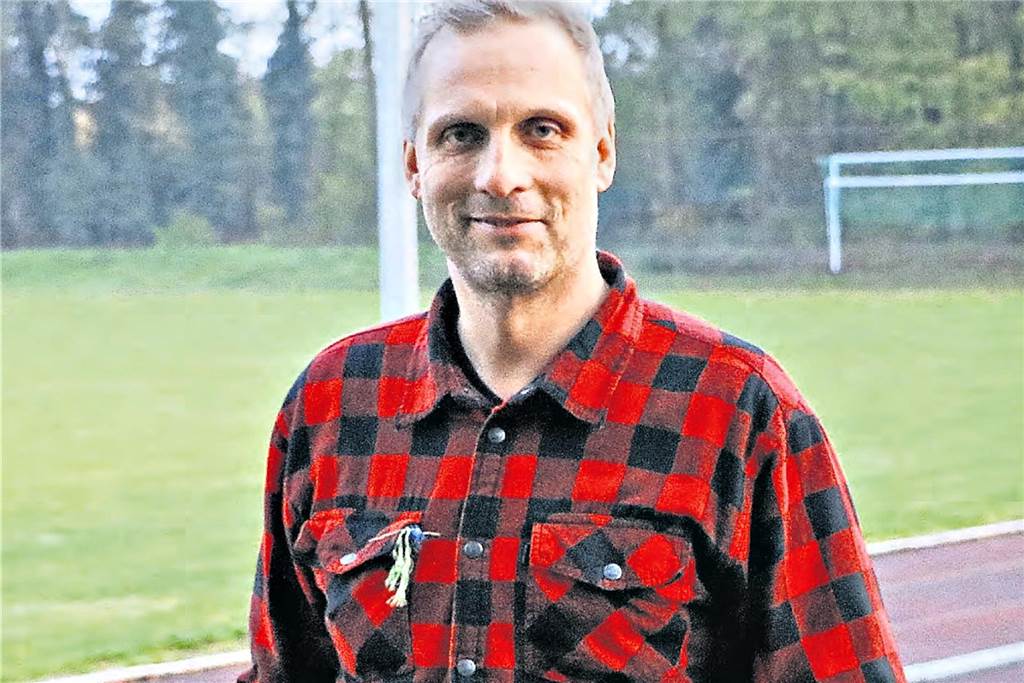 Egbert Haneke, Vorsitzender des VfL Sittensen, brachte das Projekt der neuen Kunstrasenanlage ins Rollen. 