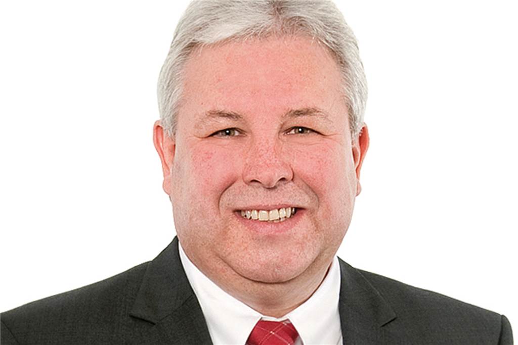 Egbert Mergler ist Immobilienberater bei der Sparkasse Westmünsterland und kennt den angespannten Markt in Ahaus.