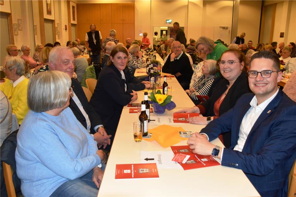 Ehrengäste aus der Lüner Politik befanden sich ebenfalls im Publikum.
