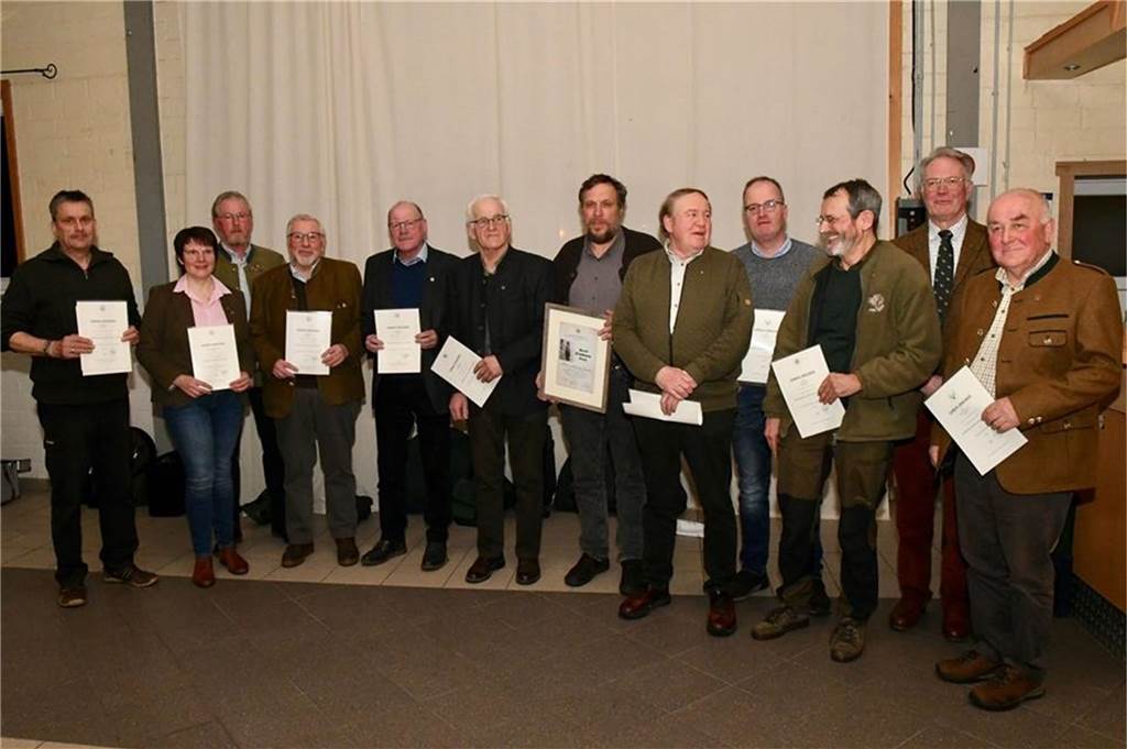 Schießstand in Ahaus: Kreisjägerschaft plant Sanierung für zwei Millionen Euro Die geehrten Jäger