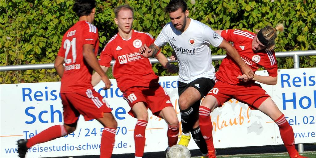 Kein einziger ernsthafter Torschuss des Geisecker SV: „Haben offensiv nicht stattgefunden“ Zweikampf im Spiel des Geisecker SV gegen den TuS Eichlinghofen.