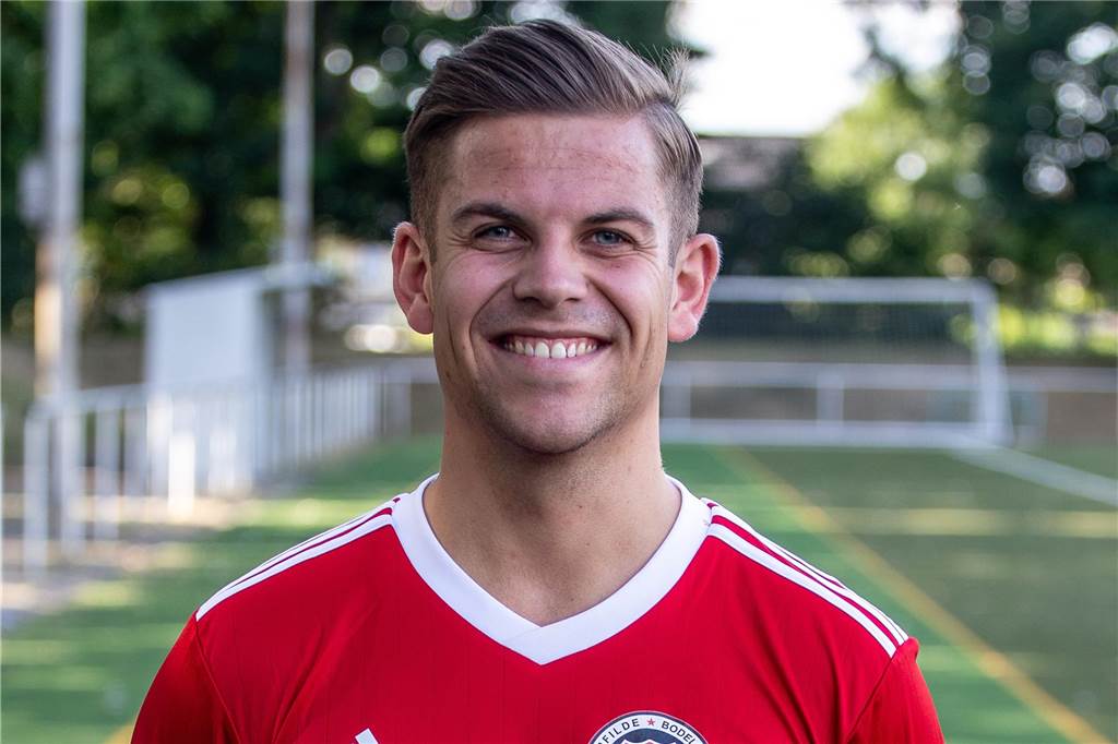 Eike Sturmeit, hier noch im Trikot von RW Germania, ist normalerweise in der A-Liga-Mannschaft der DJK SF Nette gesetzt.