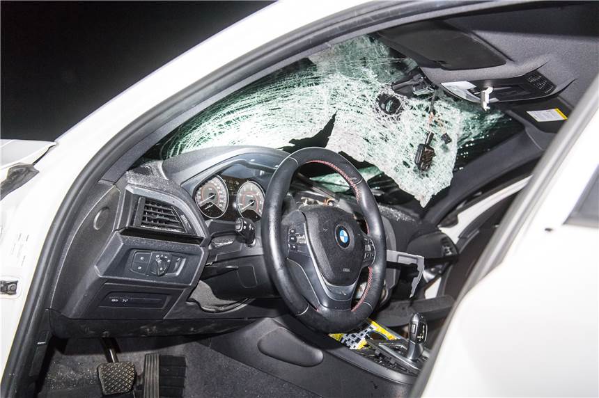 Castrop-Rauxeler bewirft Autos und bricht in Supermarkt ein Ein 19-Jähriger randalierte in der Nacht zum Freitag auf einem Castrop-Rauxeler Supermarktplatz (Symbolbild).