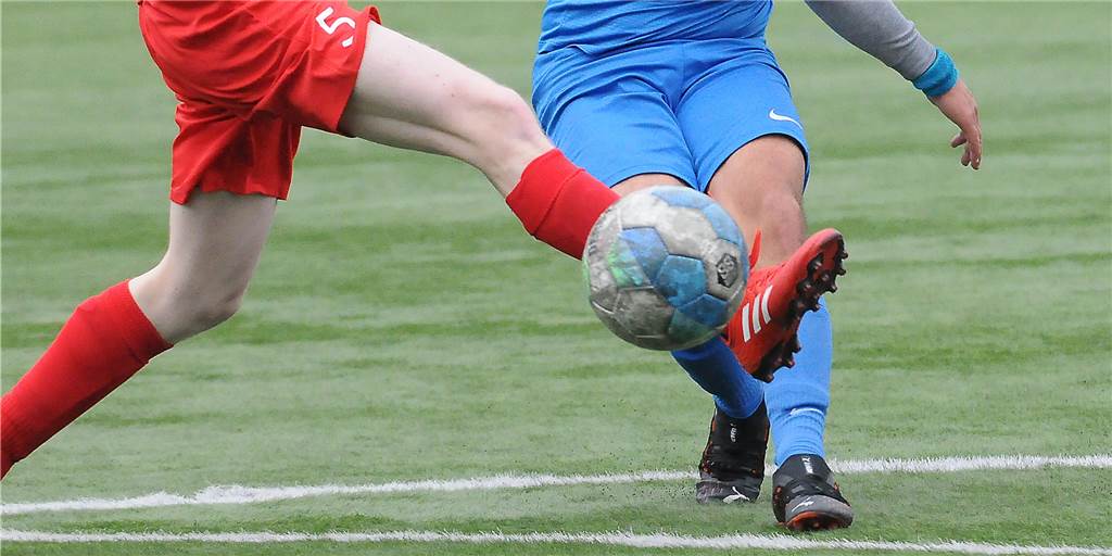 Stollenschuh-Tritt? 27-Jähriger nach Partie gegen Arminia Ickern II vor Gericht Ein 27-Jähriger soll seinen Gegenspieler von Arminia Ickern mit dem Stollenschuh getreten haben.