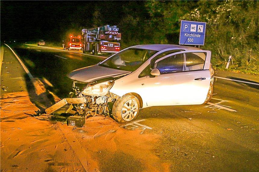 36-Jähriger bei Alleinunfall auf der A45 schwer verletzt Ein 36-jähriger Mann kam auf der A45 bei Westerfilde mit seinem Opel aus noch ungeklärter Ursache von der Fahrbahn ab.