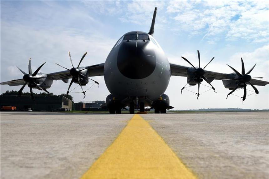 Technische Erprobung von Militär-Airbus A400M geht voran Ein A400M-Militärtransporter der Luftwaffe. Foto: Holger Hollemann