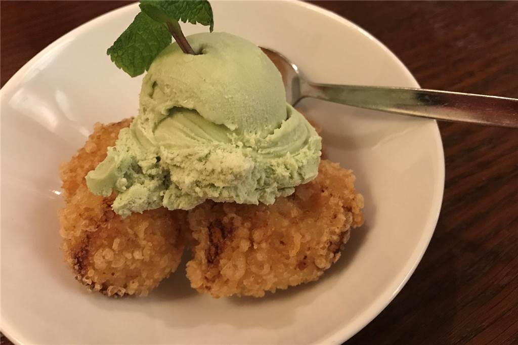 Wir testen Schwertes Restaurants: Das Soma bietet mehr als der Durchschnitts-Asiate Ein absoluter Höhepunkt des Essens: die gebackene Banane.