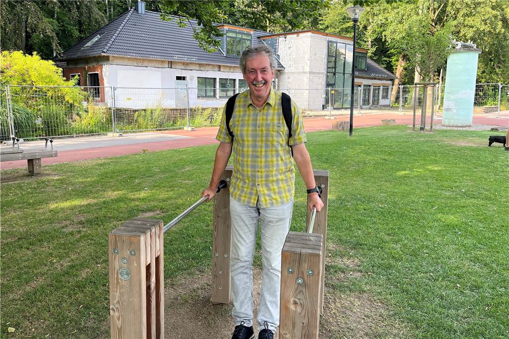 „Lebensgefährlich“: Experte prangert Missstände in der Nordstadt an Ein Angebot für Jung und Alt: Dieser Barren ist eines von drei neuen Mehrgenerationen-Angeboten im Hoeschpark