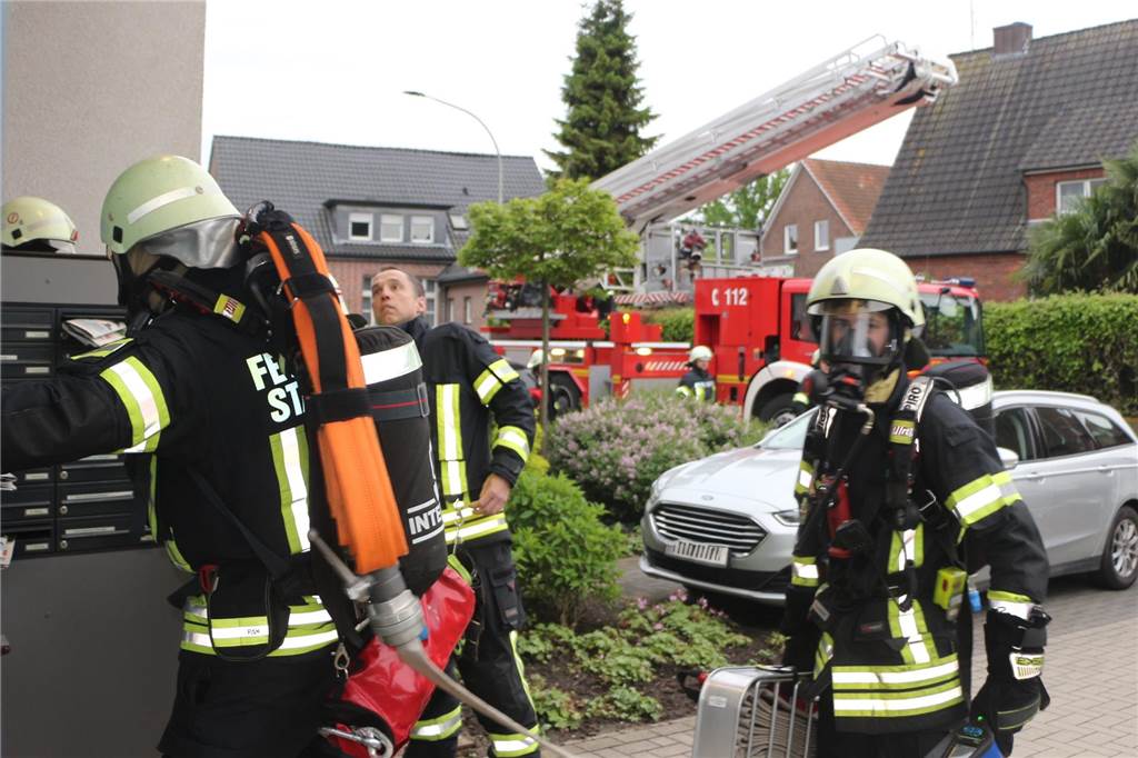 Ein anspruchsvolles Szenario stellte sich den Einsatzkräften an der Wohnanlage für ambulant betreutes Wohnen. 