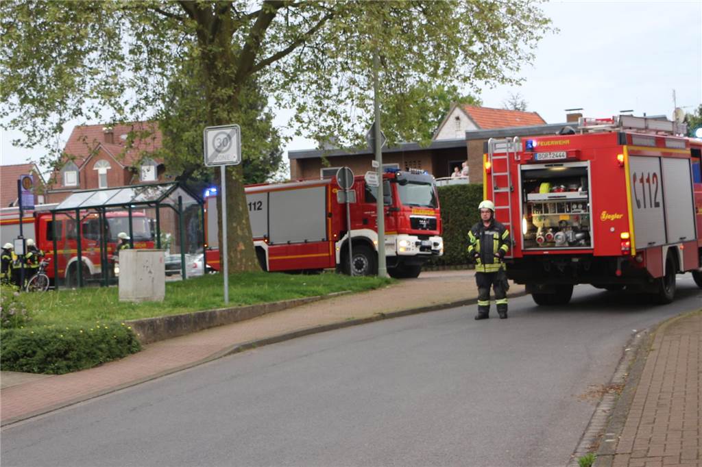 Ein anspruchsvolles Szenario stellte sich den Einsatzkräften an der Wohnanlage für ambulant betreutes Wohnen. 