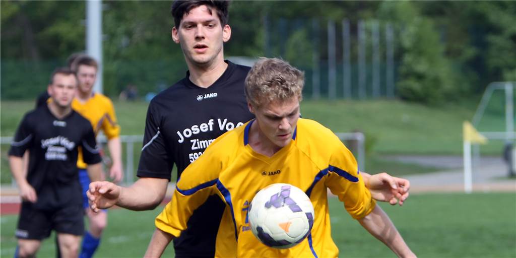Wo alles begann: Steffen Hunnewinkel verlässt den BSV Roxel und kehrt zu SV Herbern zurück Ein Bild aus alten Zeiten: Bereits 2014 spielte Steffen Hunnewinkel für den SV Herbern, feierte dort sogar sein Senioren-Debüt – nun kehrt er zurück.