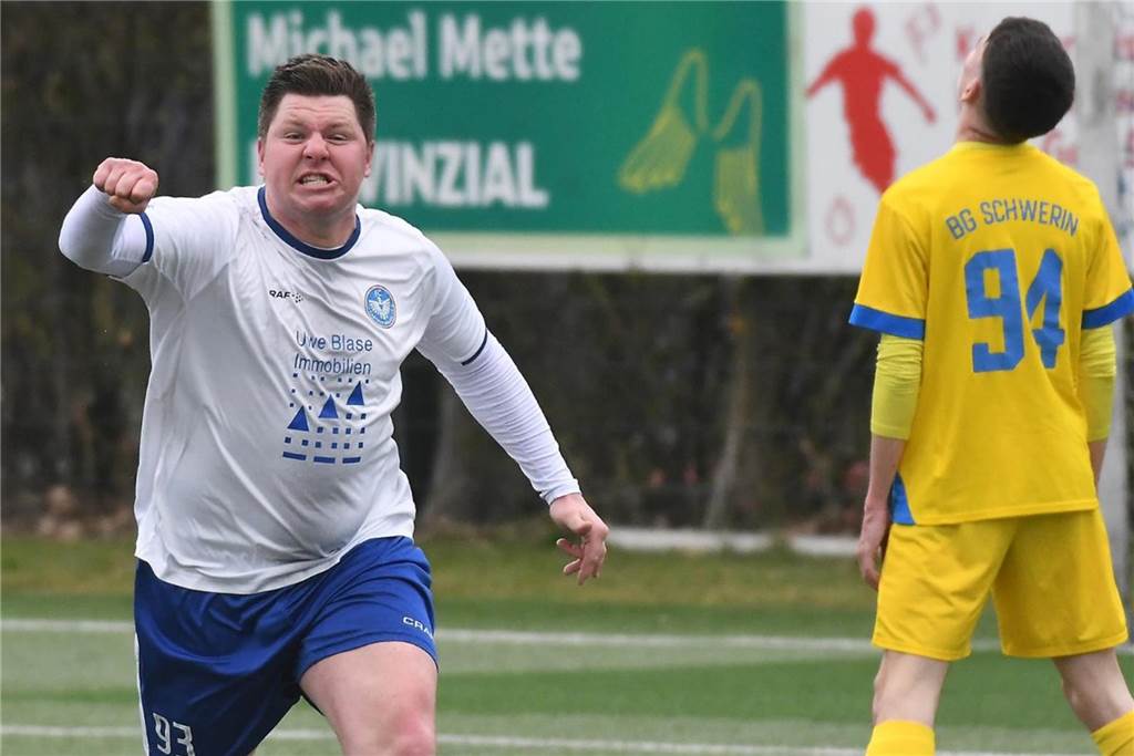 Marc Schröter jubelt