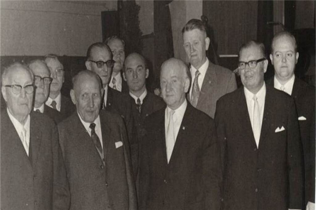 100 Jahre Gemeinschaft: Kolpingsfamilie Horstmar/Niederaden feiert Ein Bild von Kolpingmitgliedern anlässlich des 50. Jubiläums der Gruppe in Horstmar/Niederaden.