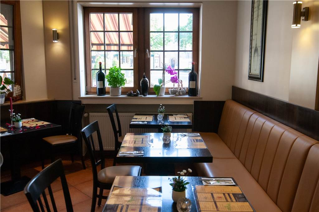 Jeckys in Wüllen ist die ehrliche wirklich gute kleine Pizzeria von nebenan Ein Blick in den Gastraum von Jeckys Pizzeria. Viele Plätze gibt es dort nicht.